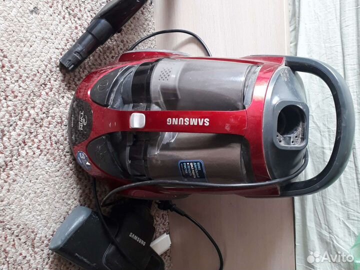 Пылесос Samsung отдельными запчастями sc8858