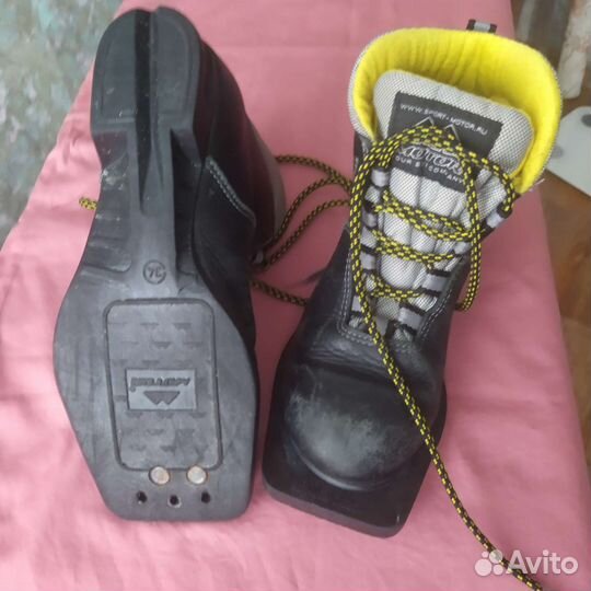 Лыжные ботинки 34