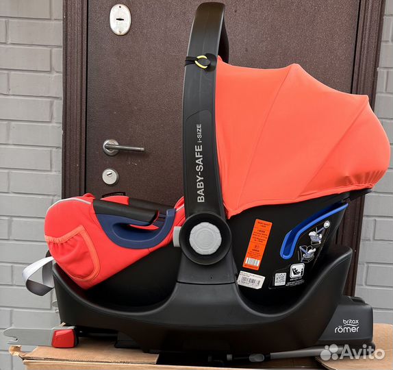 Автолюлька britax roemer baby safe I-size2 с базой