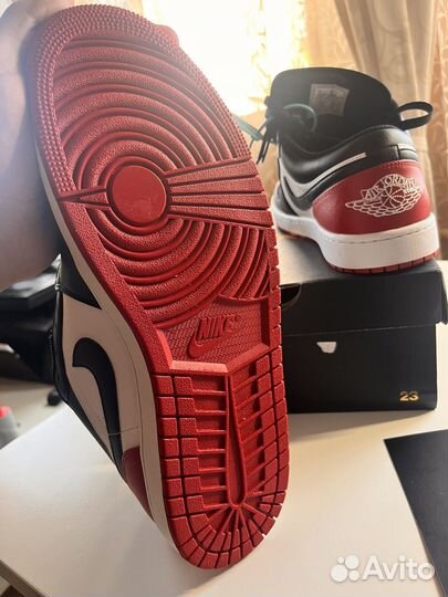 Nike air jordan 1 low bred TOE