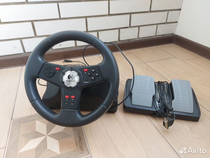 Игровой руль Logitech Formula Vibration Feedback