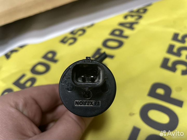 Насос омывателя Toyota Corolla E12