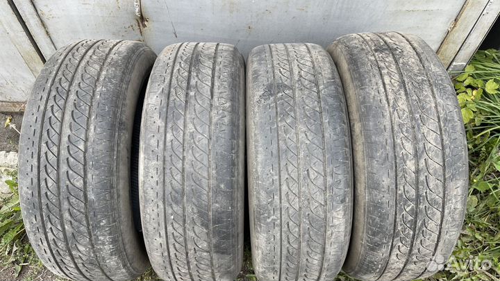 Bridgestone Regno GRV 215/60 R16