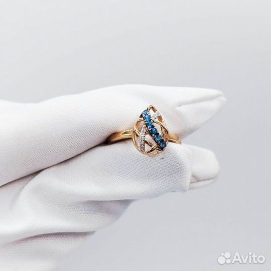 Золотое кольцо с камнем 16р