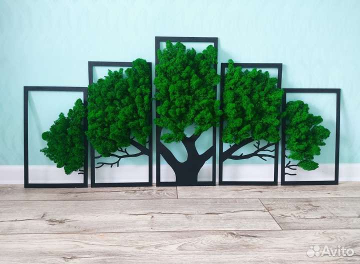 Резное панно из дерева