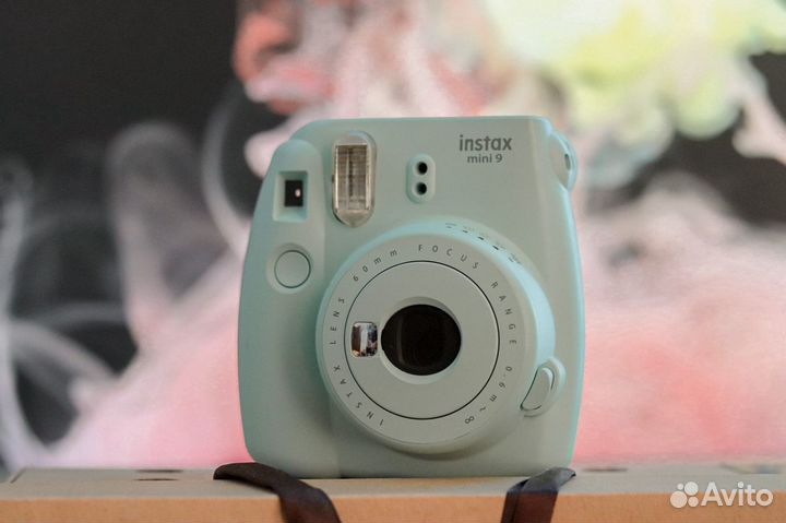 Фотоаппарат мгновенной печати instax