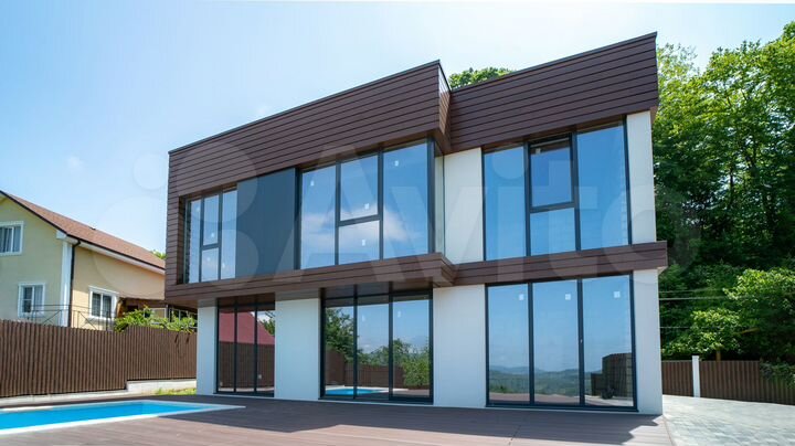 Дом 263,5 м² на участке 8 сот.