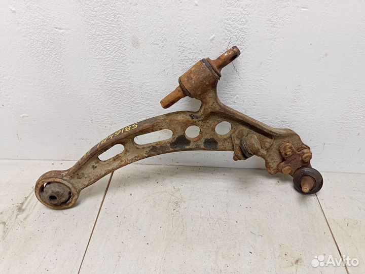 Рычаг передний правый нижний