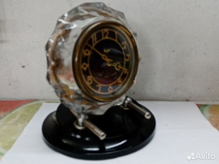 Часы настольные СССР маяк большие