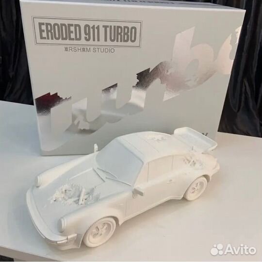 Eroded 911 Daniel Arsham porsche фигурка