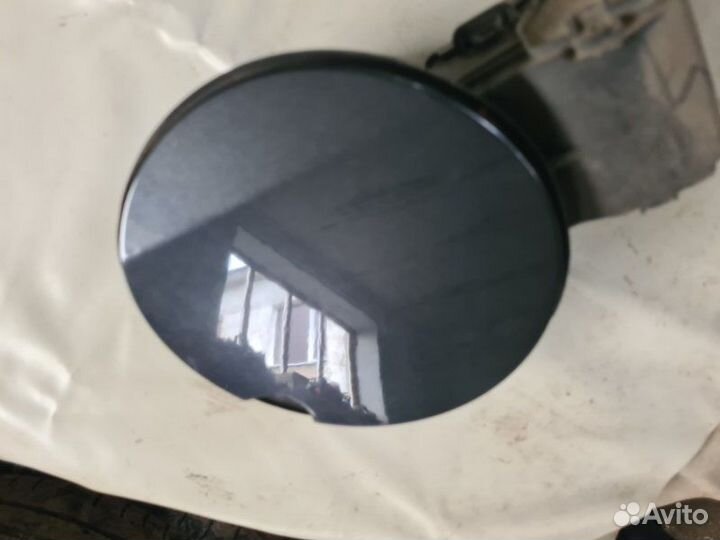 Лючок топливного бака Renault Fluence седан M4R