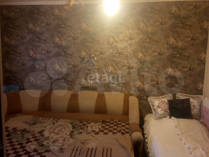 4-к. квартира, 77 м², 3/9 эт.