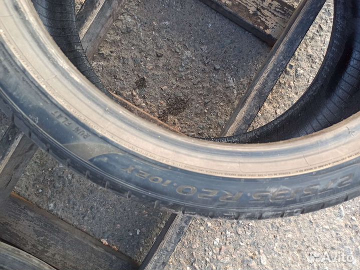 Pirelli P Zero PZ4 275/35 R20