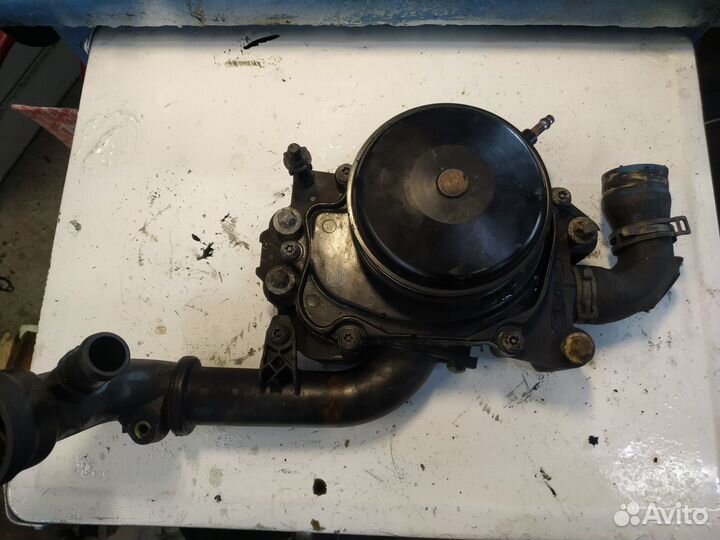 Корпус охлаждения - помпа om651