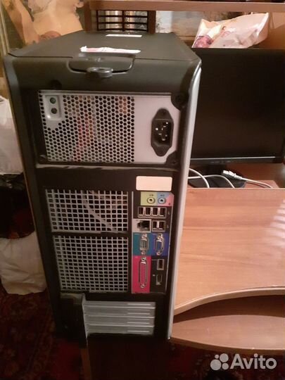 Компьютер Dell Optiplex 780 с монитором LG 19