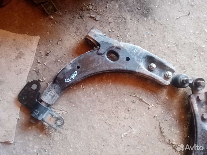 Рычаг передней подвески Спектра