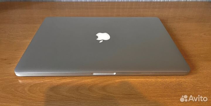 Apple Macbook pro 15 mid 2014