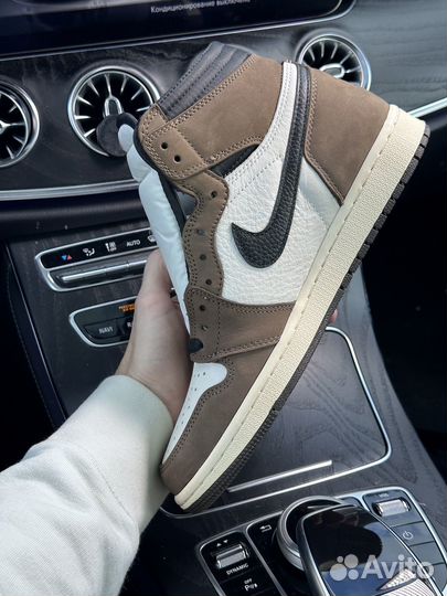 Travis Scott Nike Air Jordan 1 High Mocha