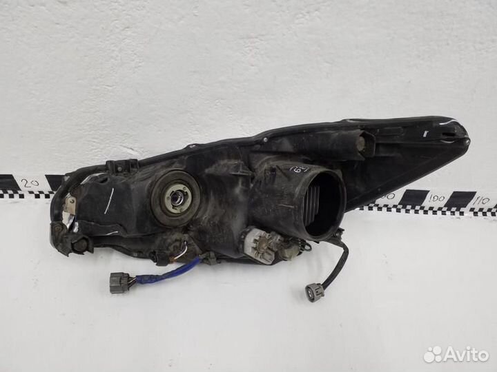 Фара правая Subaru Outback 5 Wagon LED