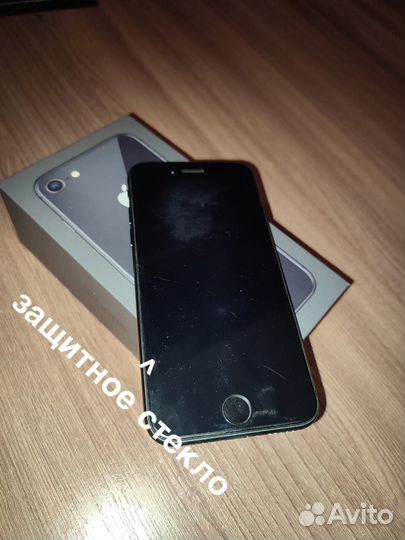 iPhone 8, 64 ГБ