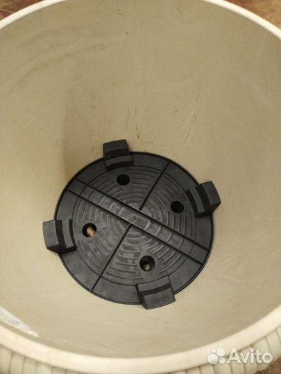 Кашпо напольное 28.8 л