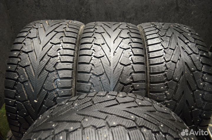 Pirelli Ice Zero 295/40 R21 111H