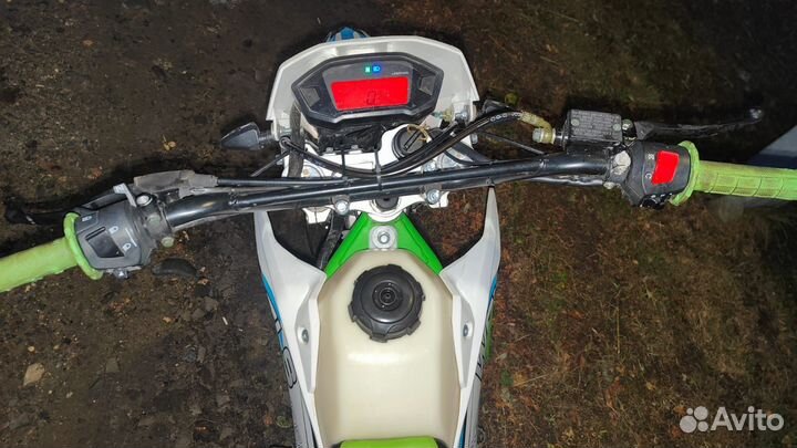 Мотоцикл Vels mx250p