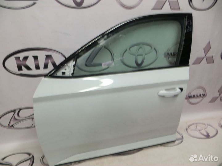 Дверь передняя левая Skoda Superb III