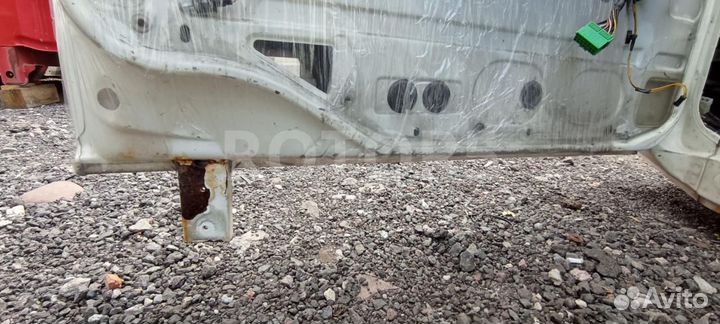 Дверь левая DAF XF 105 2010