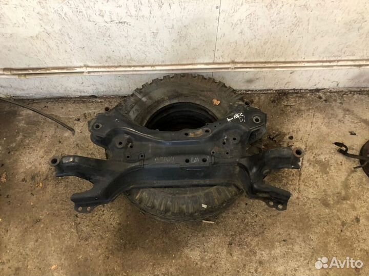 Подрамик передний Toyota RAV4 xa30