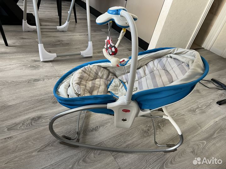 Шезлонг/люлька tiny love