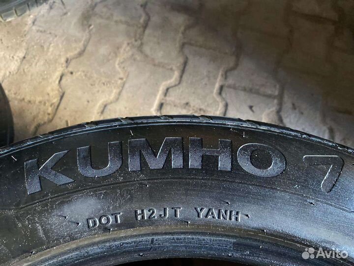 Kumho Crugen Premium KL33 235/55 R19 101H