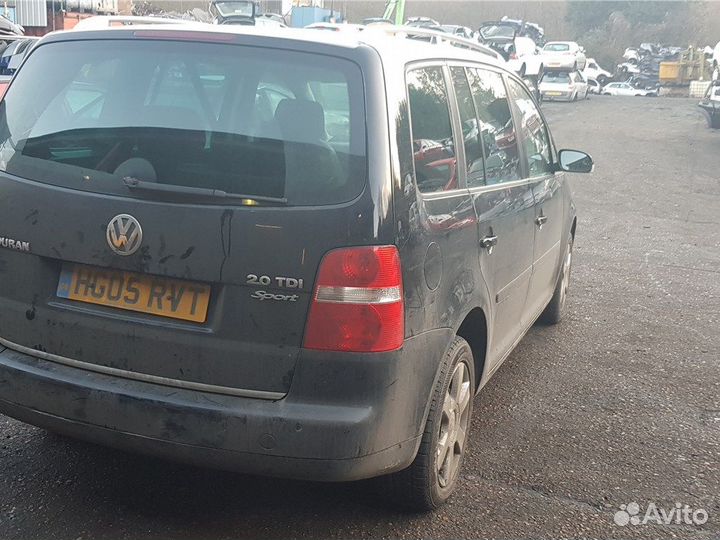 Разбор на запчасти Volkswagen Touran