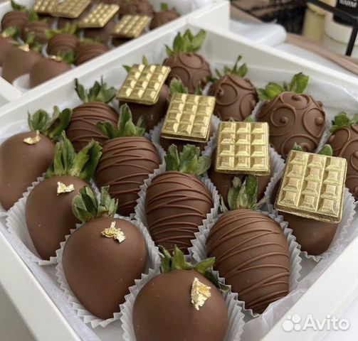 Клубника в шоколаде букеты