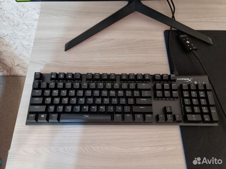 Механическая клавиатура hyperx