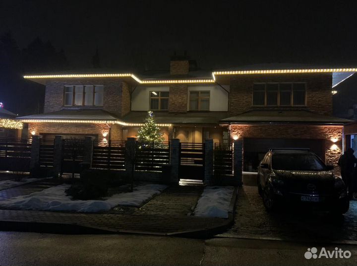 Новогодняя подсветка дома