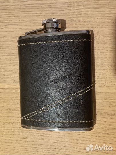 Фляжка