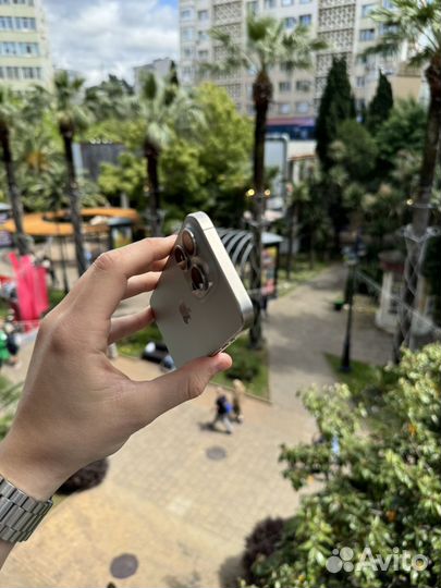 iPhone 15 Pro, 256 ГБ