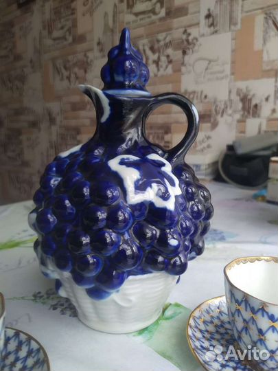 Графин Виноград