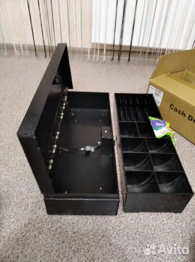 Ящик металлический сейф. Денежный ящик для кассы