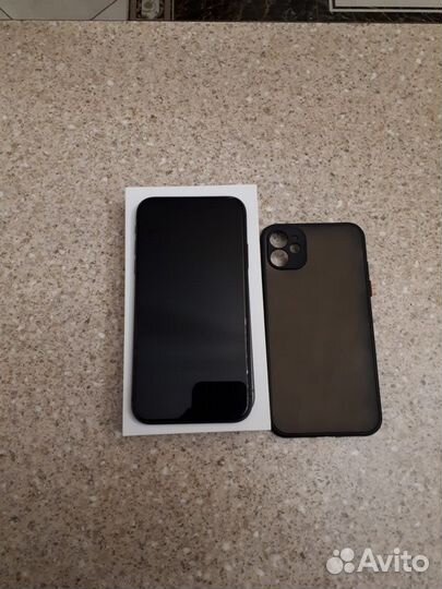 Продам iPhone 11