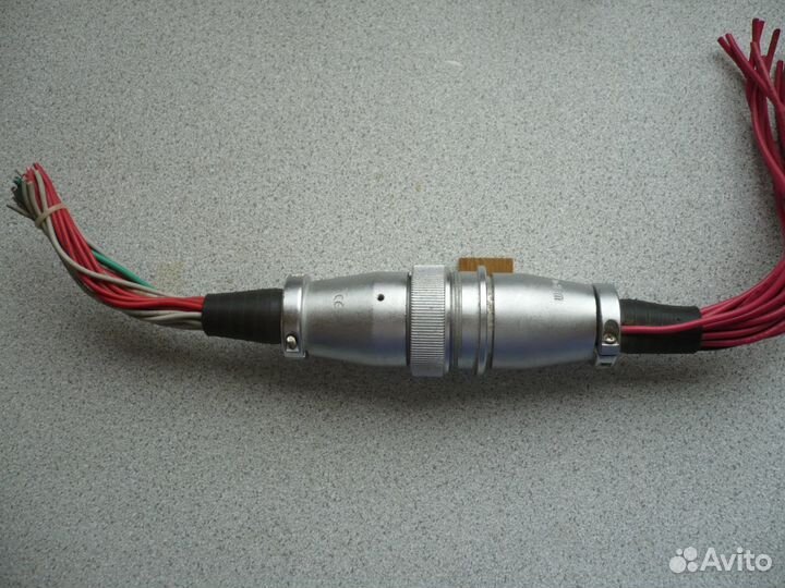 Разъем круглый закручивающийся Корпуса приборов