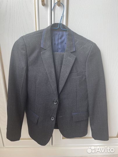 Школьный костюм