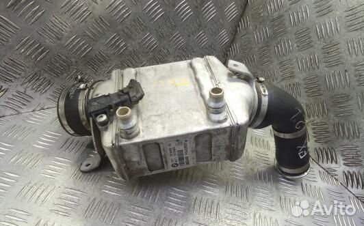 Радиатор интеркуллера BMW 7 F01 (3FX22KC01)