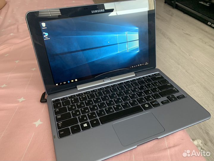 Ноубук Samsung XE500T1C