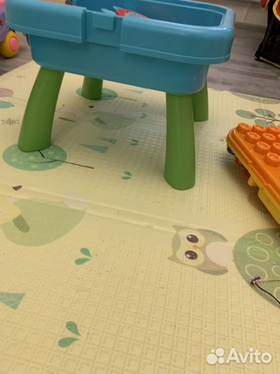 Игровой развивающий столик