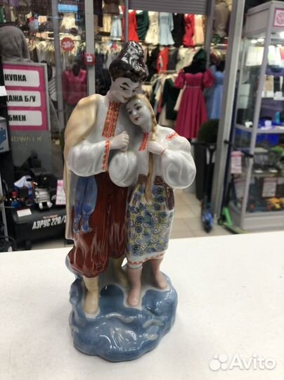 812861 Статуэтка Майская ночь