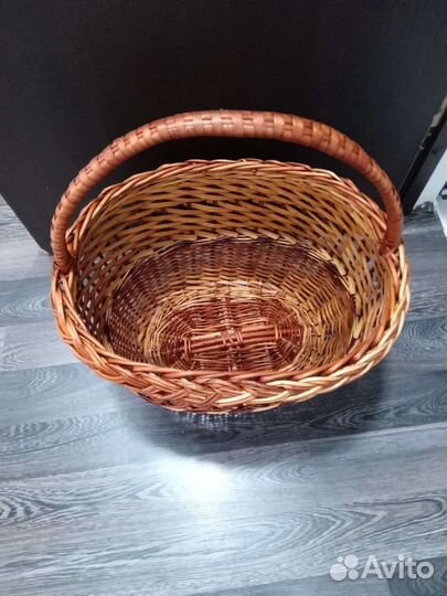 Корзина плетеная