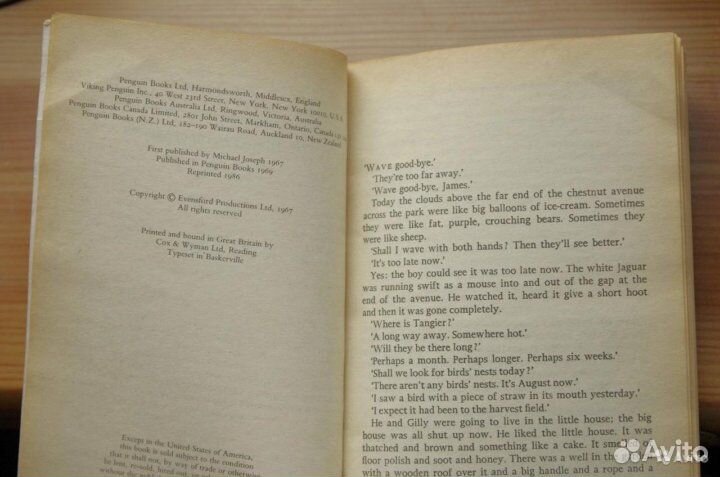 Роман о любви на английском Пингвин Букс оригинал