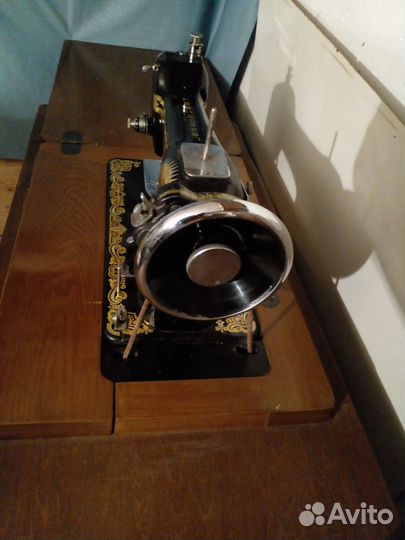 Швейная машинка